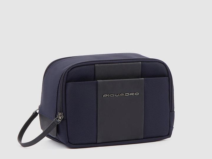 Actual product image Piquadro Letter 2 - Toilet bag (4 l)