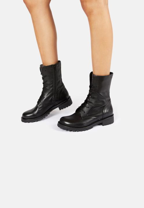 Actual product image Felmini CASTER B501, the timeless lace-up boot from, is characterised by an elegant combination of a (37)