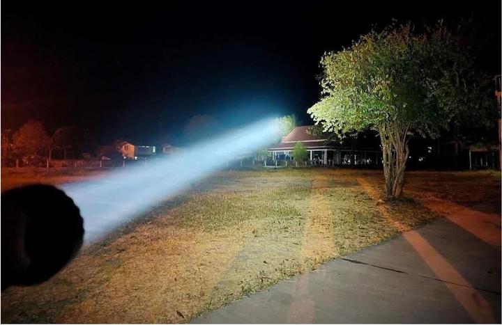 Produktbild AceBeam L19 1.0 (25 cm, 2200 lm)