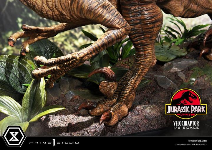 Image du produit Prime 1 Studio Jurassic Park Legacy Museum Collection Velociraptor Attack
