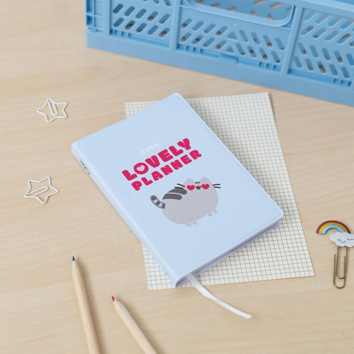 Actual product image Pusheen Calendar