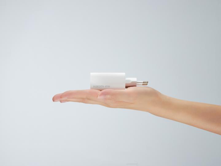 Actual product image Xiaomi Mi Fast Charger with GaN Tech (65 W)