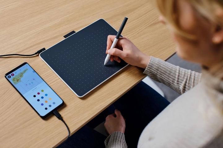 Actual product image Wacom One S