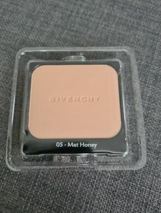 Givenchy Matissime Velvet Compact Powder Foundation 05 Mat Honey 9g (Mat Honey)