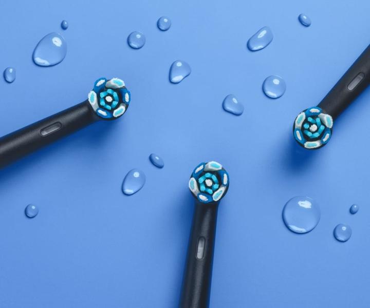 Actual product image Oral-B iO-Series 9N (Oscillating toothbrush)