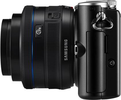 Actual product image Samsung NX100, 14.6 MP, 20-50mm kit, compact system camera (APS-C / DX)
