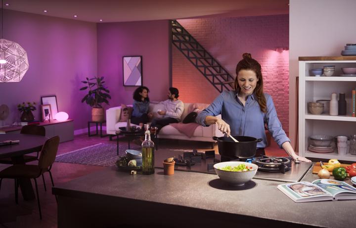 Actual product image Philips Hue White & Color Ambiance BT (GU10, 5.70 W, 350 lm, 1 x, G)