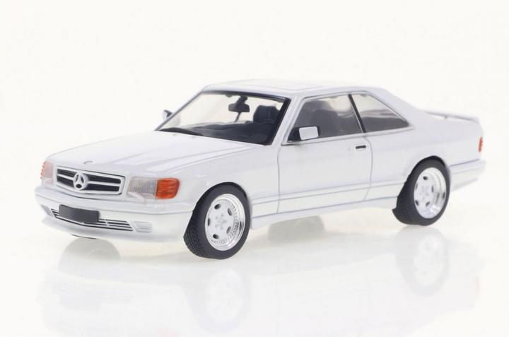 Produktbild Solido 1:43 Mercedes SEC 560 AMG Widebody weiss
