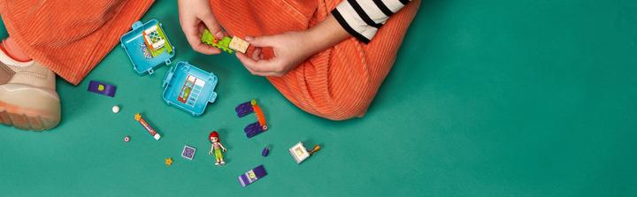 Actual product image LEGO Mia's Football Cube (41669, LEGO Friends)