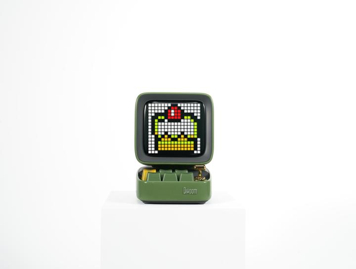 Actual product image Divoom Ditoo-5M green (8 h)