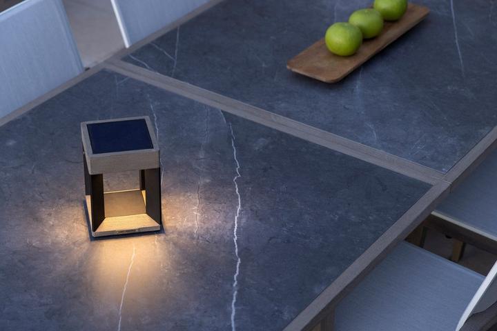 Actual product image Les Jardins Teckalu Lampe de table solaire 300 lumens (300 lm)