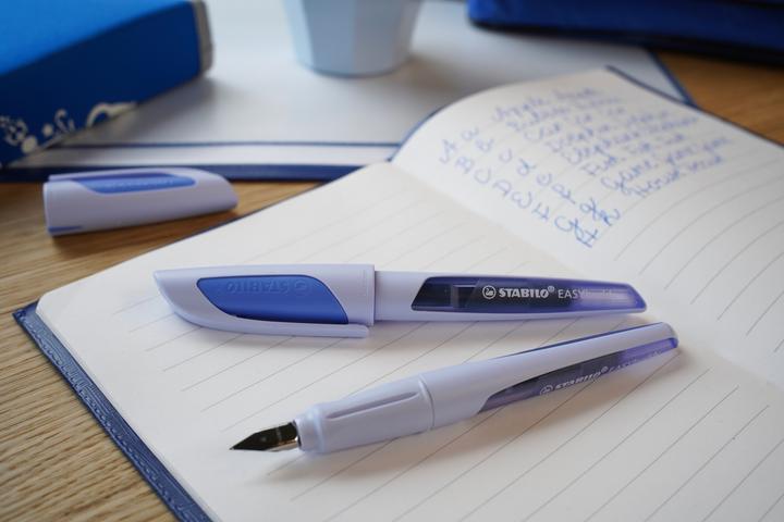 Immagine prodotto STABILO Tappo per penna stilografica per la scuola - EASYbuddy Pastel in blu nuvola (Blu nuvoloso, 1 x)