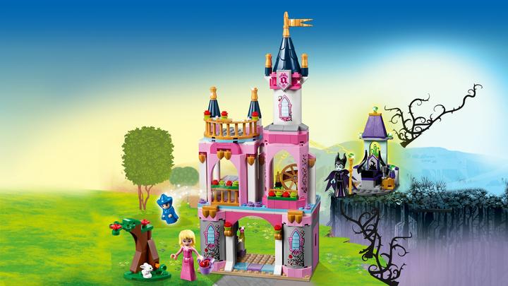 Actual product image LEGO Sleeping Beauty's fairytale castle (41152, LEGO Disney)