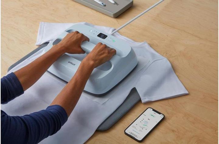 Actual product image Cricut EasyPress 3