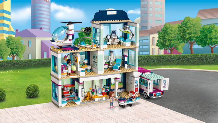 Actual product image LEGO Heartlake Hospital (41318, LEGO Friends)