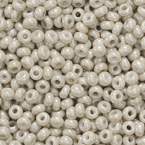 Actual product image Knorr Prandell Rocailles 2.5 mm beige PU=13g
