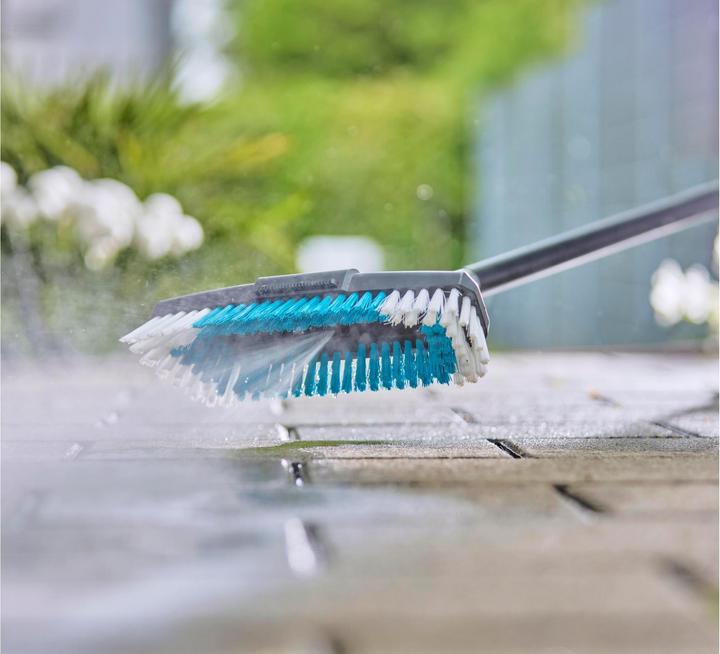 Actual product image Gardena Cleansystem Stielbürste hard