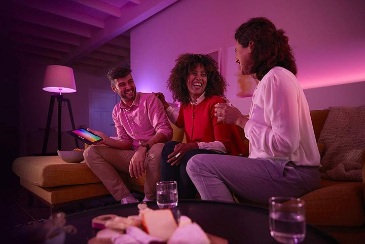 Produktbild Philips Hue Lightstrips Basis (RGBW, 200 cm, Indoor)