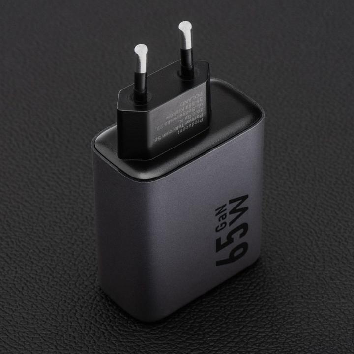 Actual product image Forcell Adapter F-ENERGY GaN VT-42B travel charger 2 x Type C + USB A PD QC4.0 4A 65W gray (65 W)