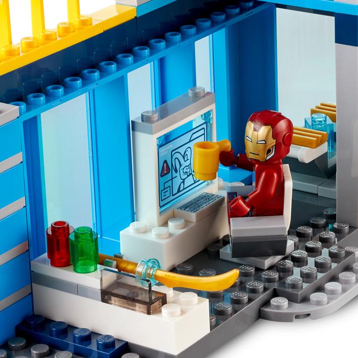 Actual product image LEGO Marvel Super Heroes Loki's Revenge (76152, LEGO Marvel)
