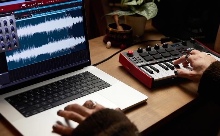 Produktbild Akai Professional MPK Mini Play MK3 (Keyboard)