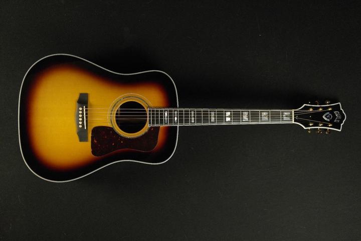 Produktbild Guild D-40E Antique (Halbakustik Gitarre, Mahagoni, Walnuss)