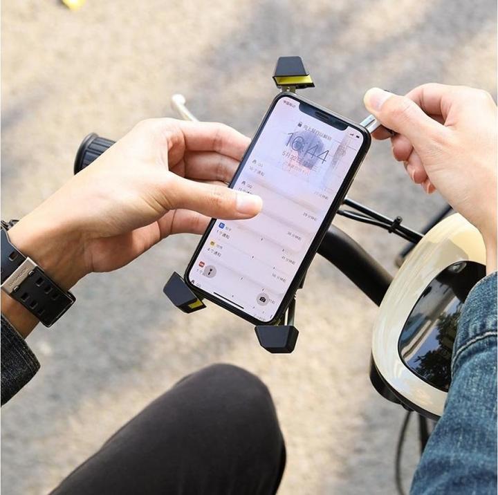 Actual product image Ugreen Bike Smartphone Mount