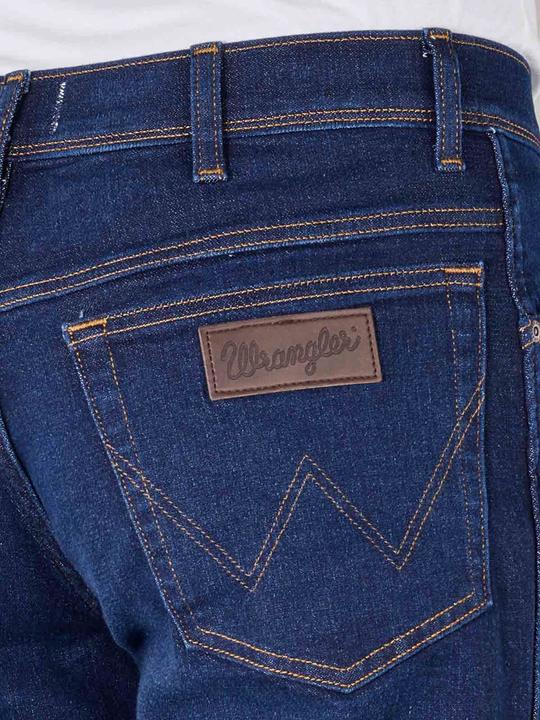 Actual product image Wrangler 10019517 (W44/L32)