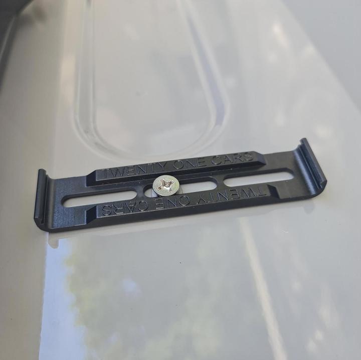 Image du produit 21cars Support de plaque d'immatriculation cliquable format long (Panneaux avant, Format long)