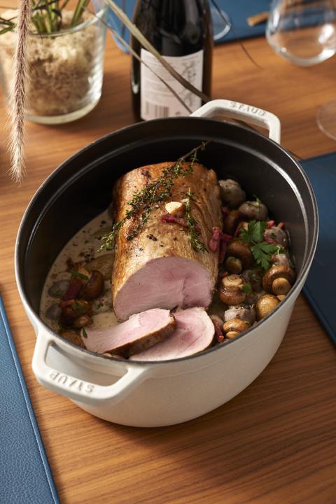 Productafbeelding Staub Ovale Cocotte (23 cm, Braadpan + kasserol, Gietijzer)