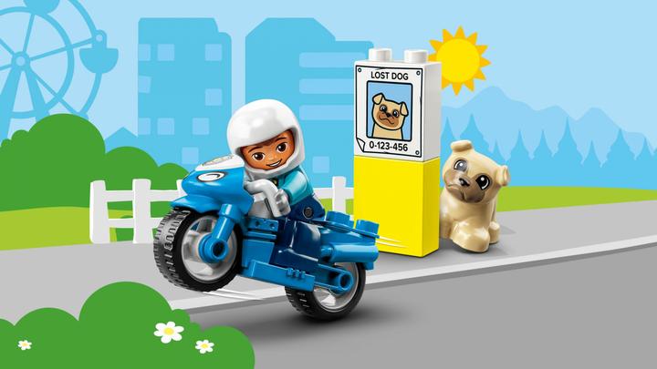 Actual product image LEGO Police motorcycle (10967)