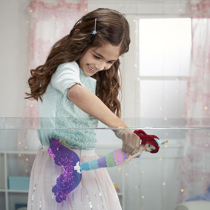 Produktbild Hasbro Regenbogenzauber Arielle