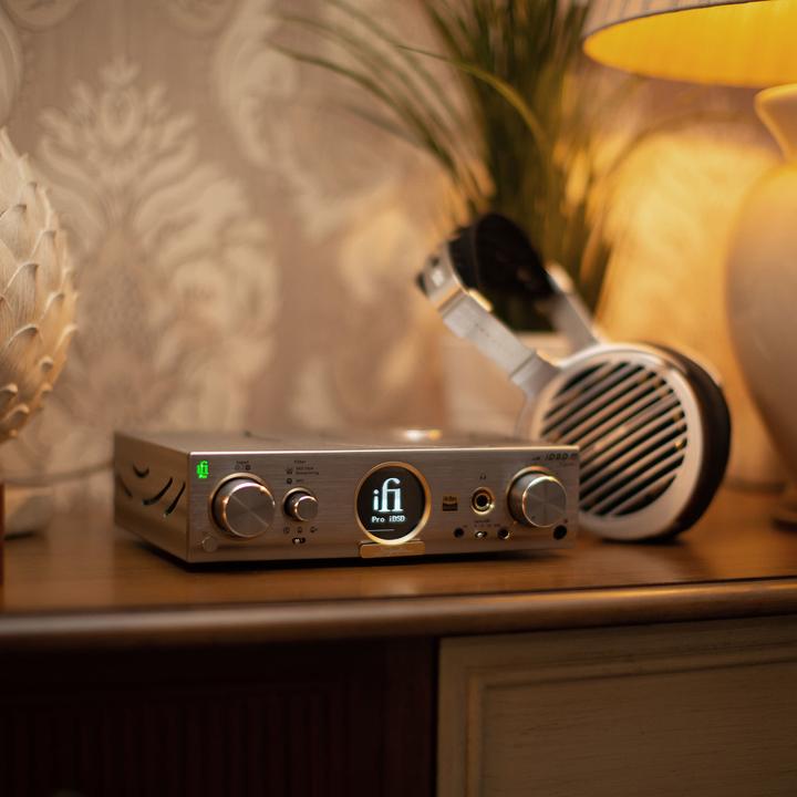 Actual product image iFi Audio Pro iDSD Signature (gain switch, USB-DAC, Bass Boost)