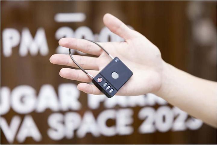 Actual product image Mili MiLock, luggage finder and lock (iOS, Apple, iPadOS)