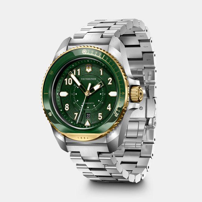 Produktbild Victorinox Journey 1884 Quartz Three hands Steel & Mineral, Taucheruhr, 43 mm, Ziffernblatt Grün, Edelstahl Arm (Taucheruhr, 43 mm)
