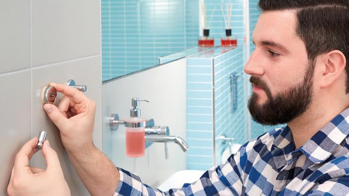 Actual product image tesa SMOOZ towel hook incl. adhesive solution without drilling