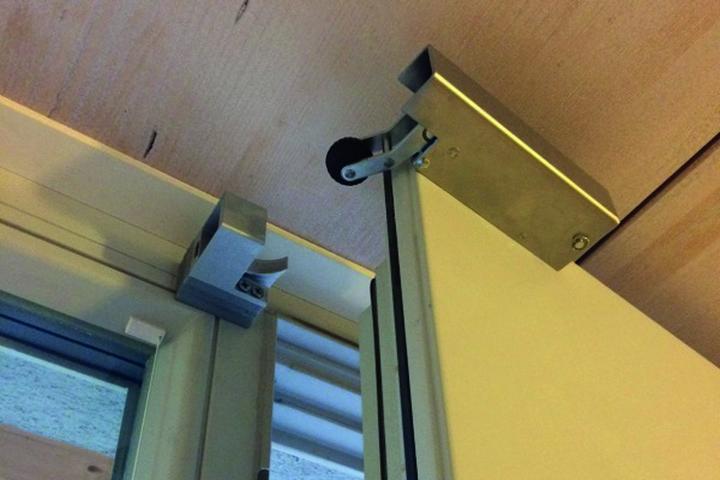Actual product image Dictator Universal door damper VS 2000 (Room door, Entrance door, Wooden door, French window, Outdoor)