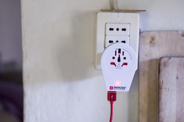 Image du produit Skross Adaptateur de voyage par pays pour 3 fiches mâles différentes