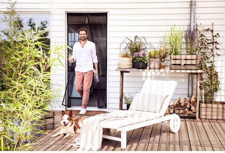 Image du produit tesa Moustiquaire magnétique pour portes de balcon et de terrasse, à fermeture automatique, montage sans (90 x 210 cm)