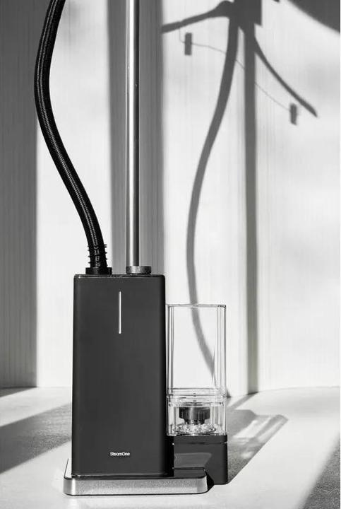 Produktbild SteamOne Vertikaler Dampfglätter EUES-200B (2000 W, 45 g/min)