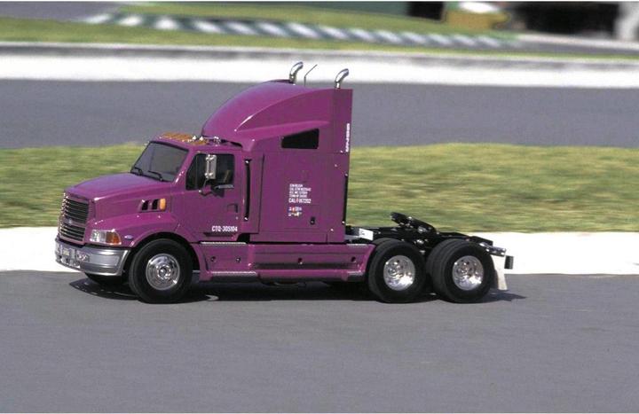 Actual product image Tamiya 300056309 Ford Aeromax 1:14 El (Kit)