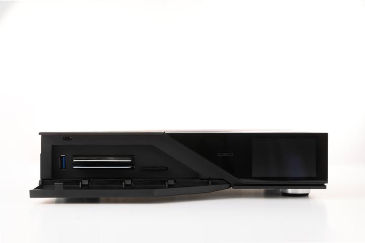 Actual product image Dreambox DM 900 Ultra HD (2.05 GB, 2x DVB-S2 (Twin), CI Shaft)