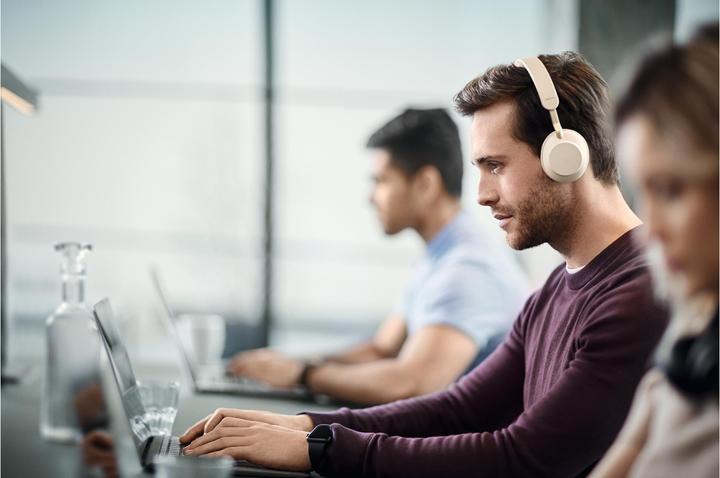 Immagine prodotto Jabra Evolve2 65 UC (Senza fili, USB-A)
