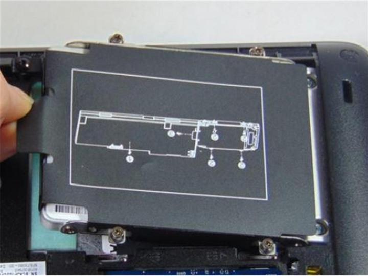 Image du produit CoreParts SSD primaire 2,5" 512 Go (512 Go, 2.5")