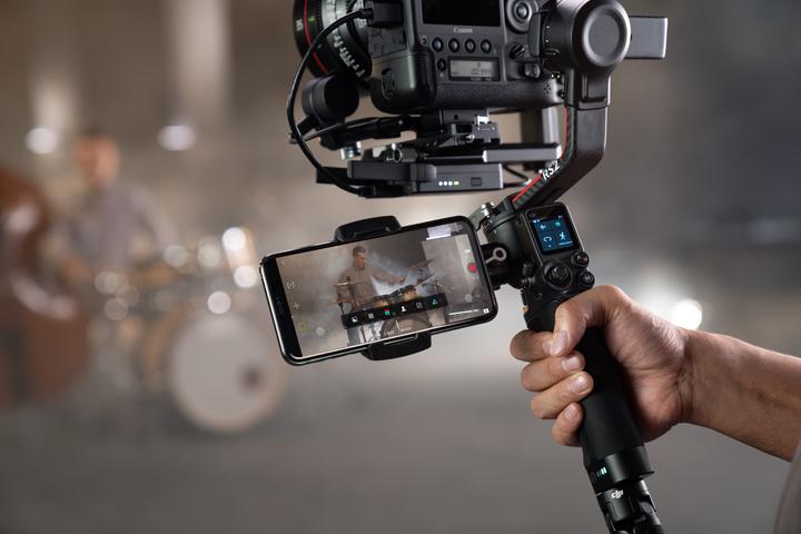 Image du produit DJI RS 2 Pro Combo (Appareil photo reflex, 4.50 kg)