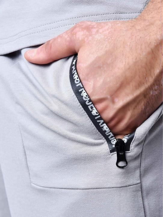 Immagine prodotto Project X Paris Pantaloncini tinta unita con striscia logo (XL)