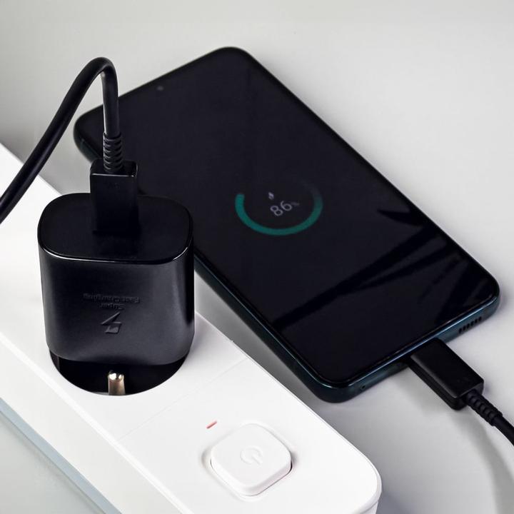 Produktbild Samsung Schnellladegerät TA800N (ohne Kabel) (25 W)