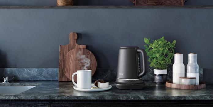 Productafbeelding AEG GOURMET 7 elektrische waterkoker Zwart (1.70 l)