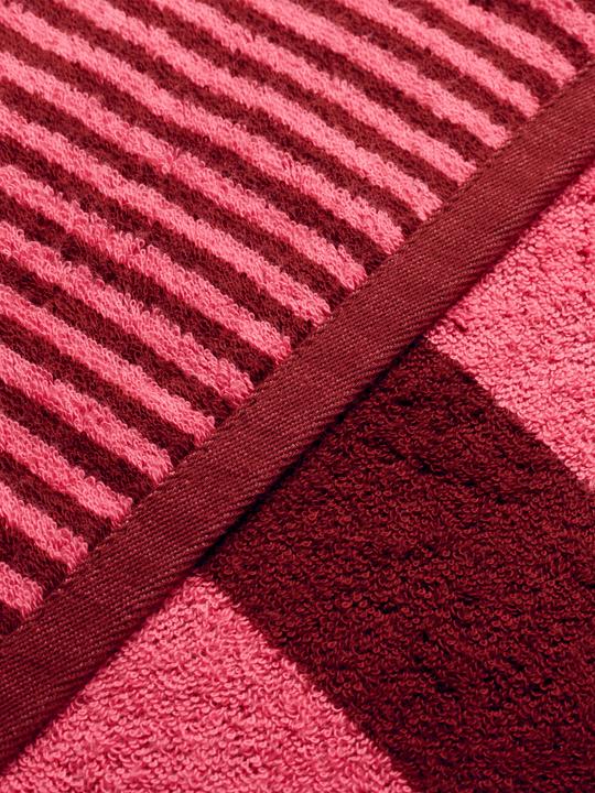 Actual product image Möve Superwuschel block stripes (80 x 150 cm)