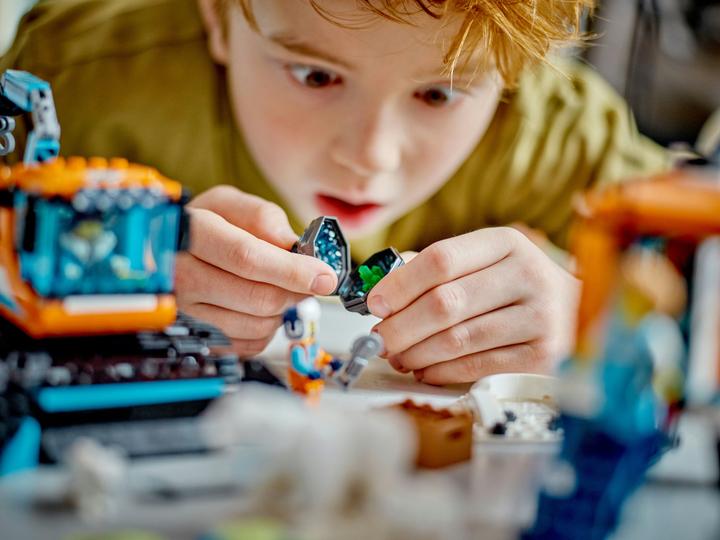 Immagine prodotto LEGO Spazzaneve artico della città con laboratorio mobile (60378, LEGO City)